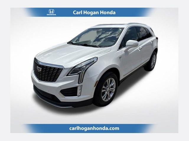2020 Cadillac XT5 Premium Luxury in Crystal White — front three-quarter view