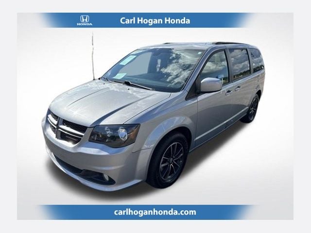 2018 Dodge Grand Caravan GT in Billet Clearcoat — front three-quarter view